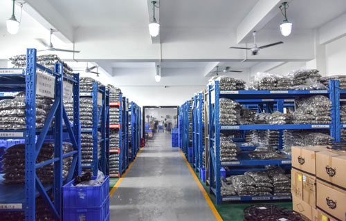 公司仓库